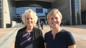Dr. Van Eenennaam and Dr. Mariette Andersson (Swedish University of Agricultural Sciences) at the EU Parliament in Brussels